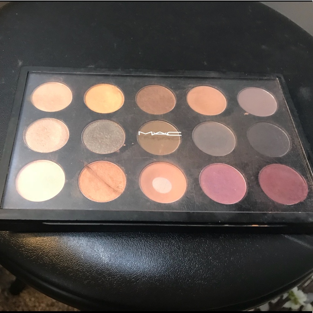 MAC 15 Pan Eyeshadow Palette